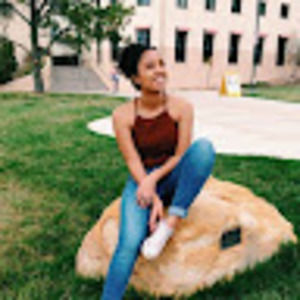 Meet your Posher, Kayla